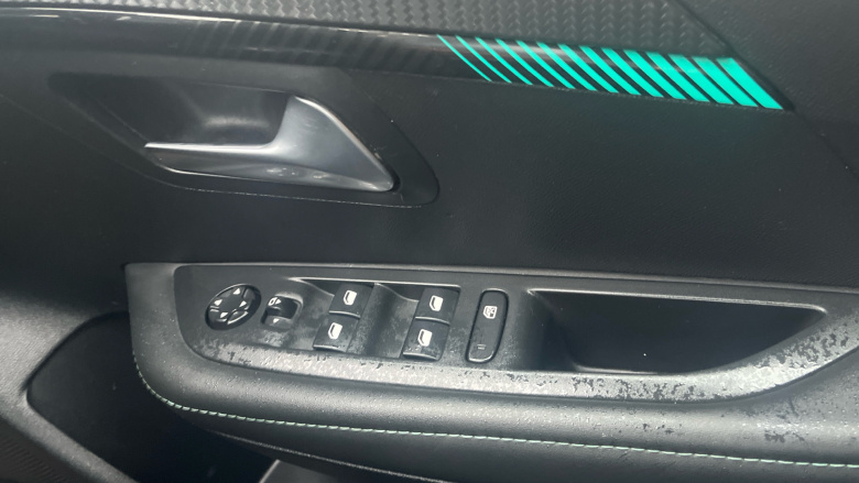 Peugeot 208 1.2 PureTech 100 Allure Premium + 5dr Petrol Hatchback